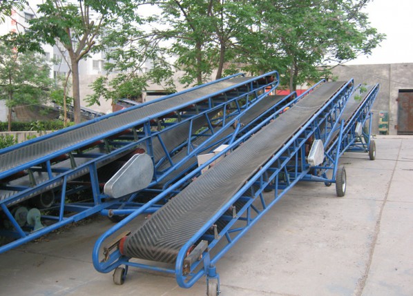 皮帶輸送機